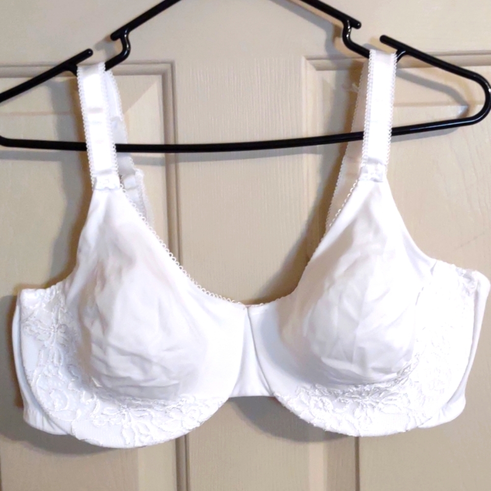 Olga 42D bra.